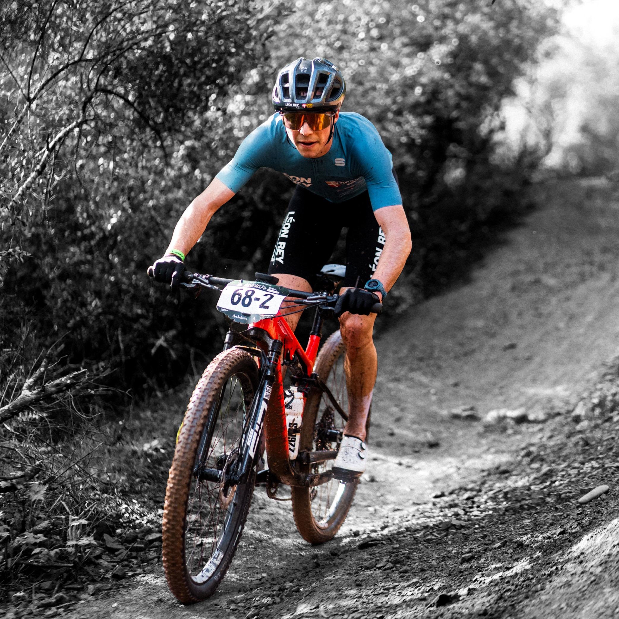 Robin Challamel – VTT (noir et blanc)